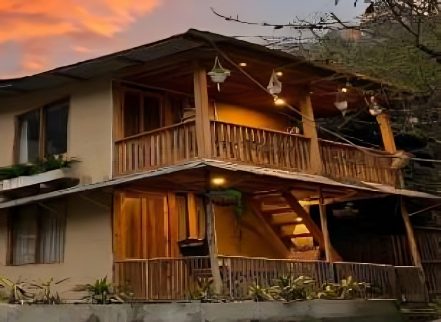 Aloha Riverside Single Room Chalets