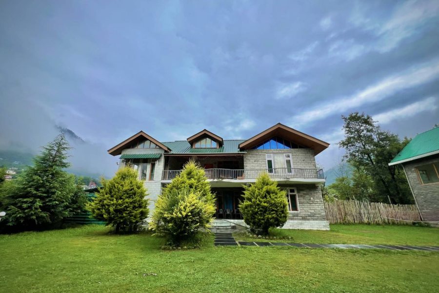 Persimmon Cottage & RAISON MEADOWS LODGE