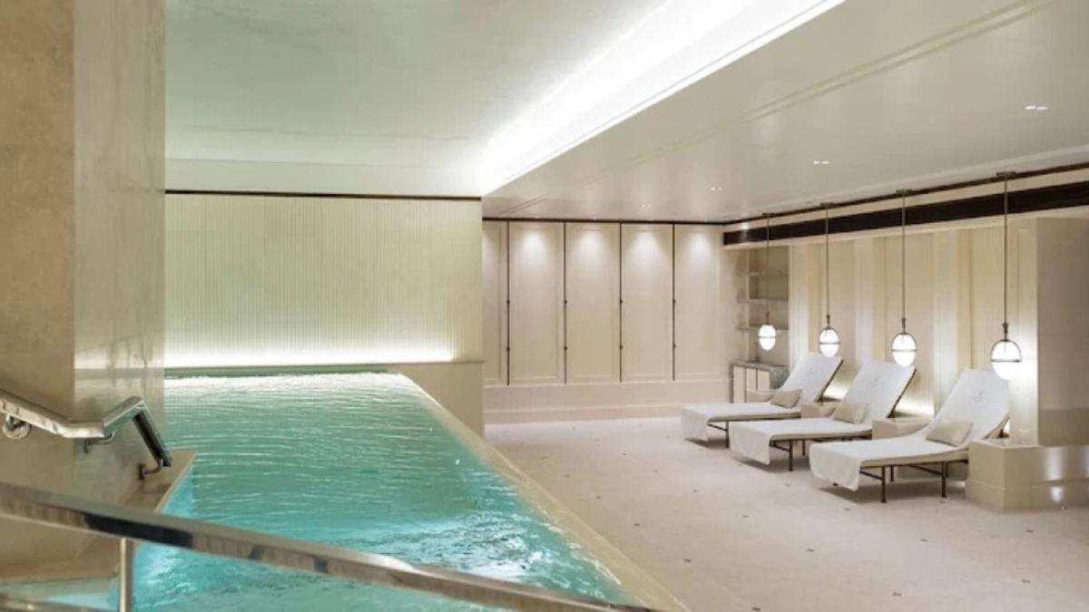 Lanesborough Club.