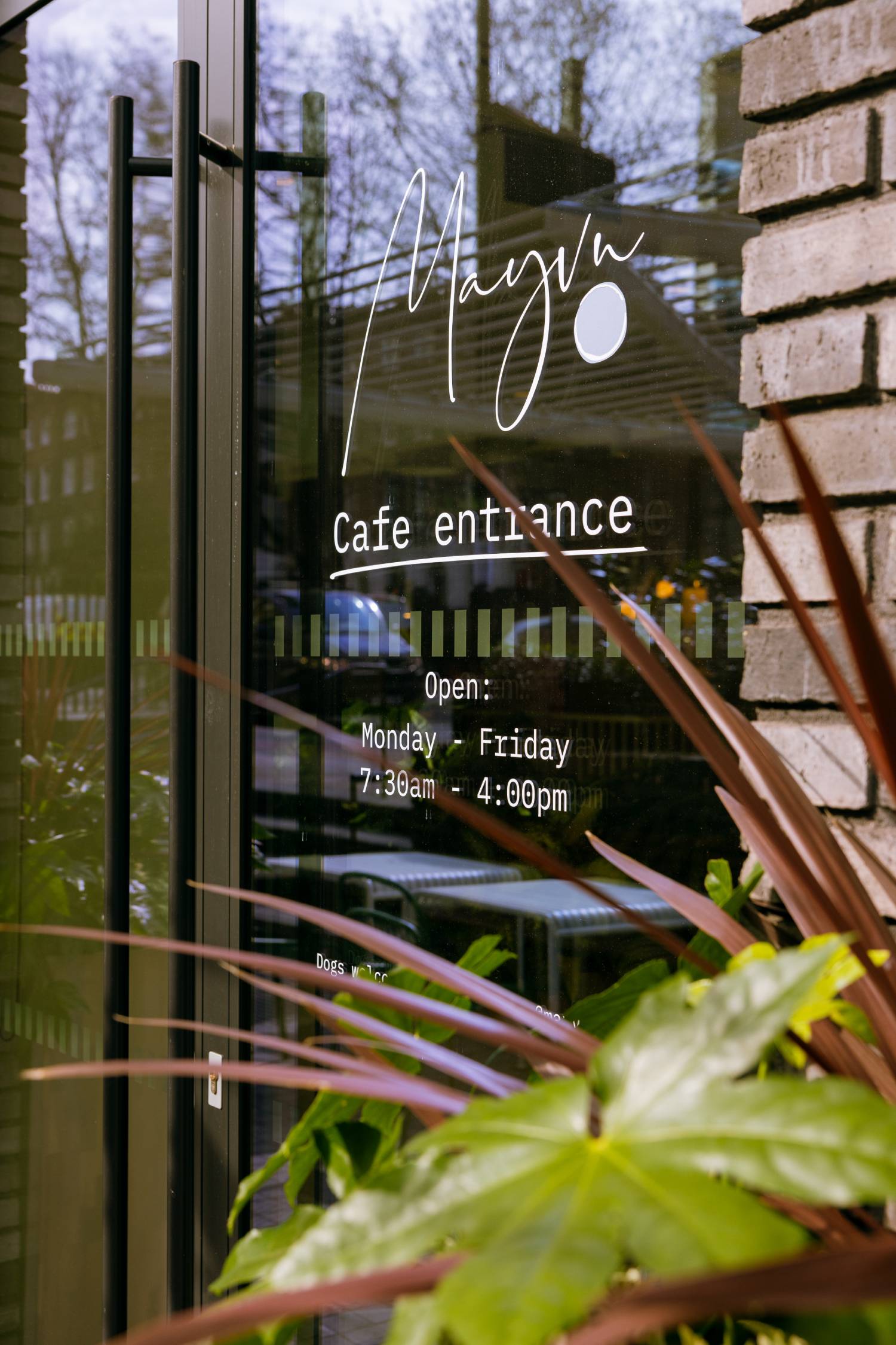 London Café